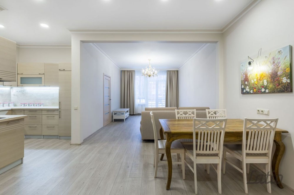 شقة في لاتفيا ، ريغا ، يوغلا — ابحث عن عقار قيد الإنشاء أو عقار معاد بيعه مباشرة من المطورين والملاك GEOLN.COM. صورة فوتوغرافية 1