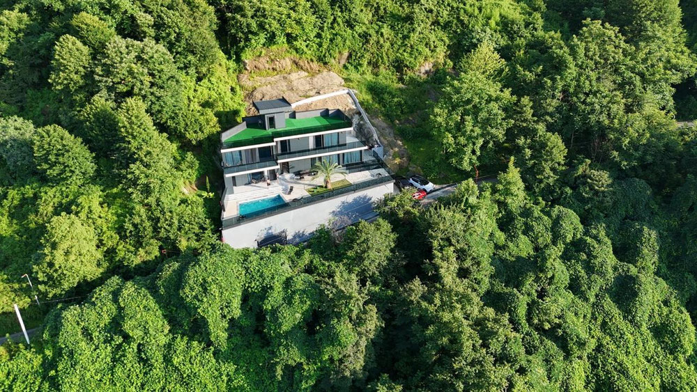 Вілла на продажу — Пошуковик нерухомості від забудовників і власників GEOLN.COM. Фото 1