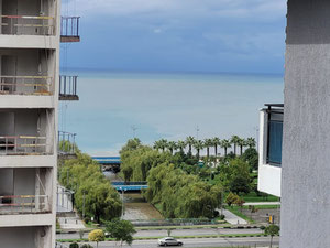 巴统待售公寓 — 来自开发商和业主的房地产搜索引擎 GEOLN.COM. 照片 10