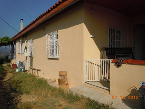 FOR SALE HOUSE AND LAND — Find off-plan property or real estate resale directly from developers and owners GEOLN.COM. Photo 4