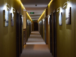 BATUMI GÜRCİSTAN'DA KENDİ PLAJ KENARI HAZIR 4 YILDIZLI OTEL İŞİNİZİ SAHİBİ OLUN — Sahiplerden yada inşaatcilardan mülkiyet arama GEOLN.COM. Fotoğraf 4