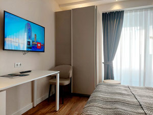 位于 Aliance Palace 的工作室，可欣赏令人惊叹的日落美景！ — 来自开发商和业主的房地产搜索引擎 GEOLN.COM. 照片 6