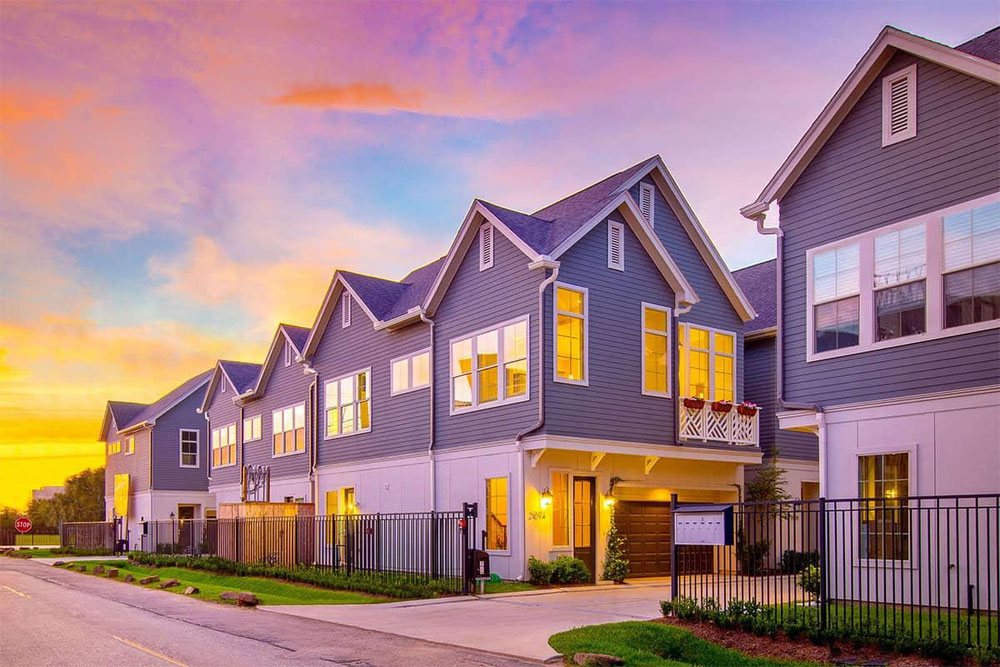 Real estate in Naomi Courts — look at the real estate search engine GEOLN.COM. Photo 1