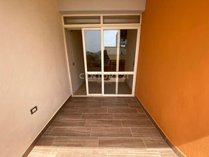 海边公寓在阳光明媚的阿尔巴尼亚 — 来自开发商和业主的房地产搜索引擎 GEOLN.COM. 照片 11