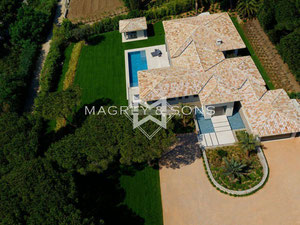 房子在法国，圣特罗佩出售 — 来自开发商和业主的房地产搜索引擎 GEOLN.COM. 照片 8