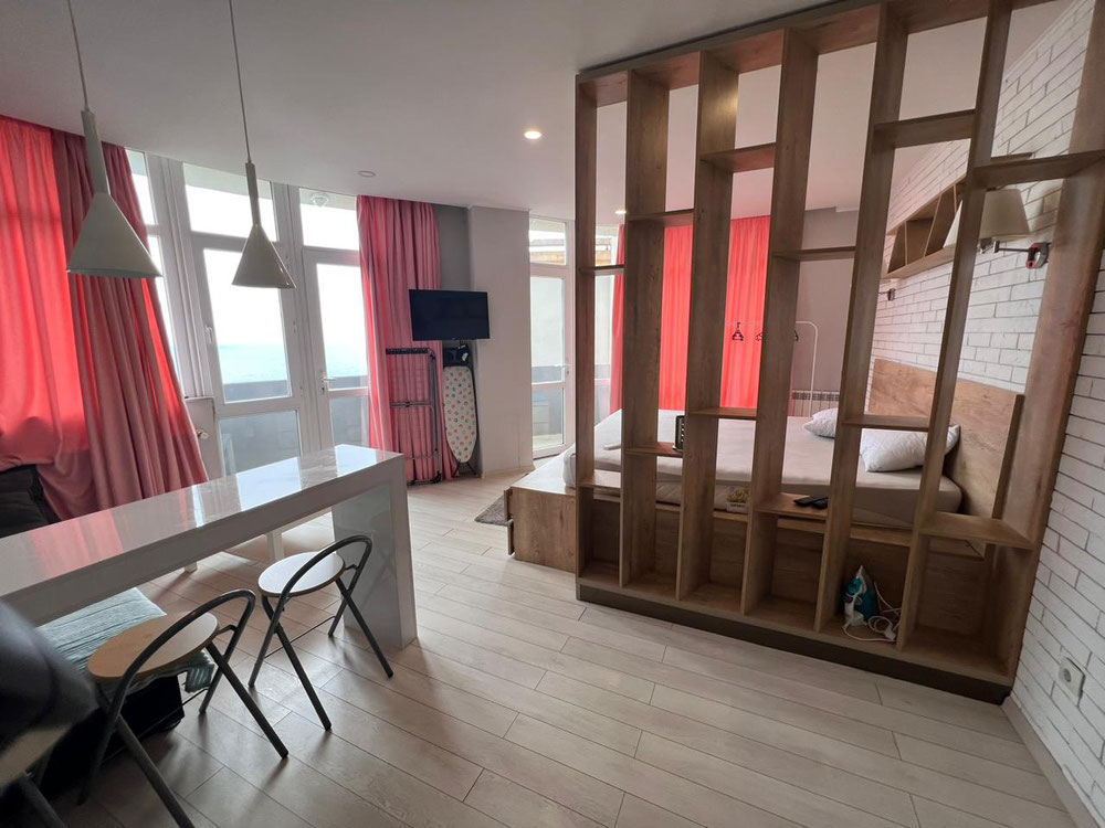 巴统出售公寓 — 来自开发商和业主的房地产搜索引擎 GEOLN.COM. 照片 1