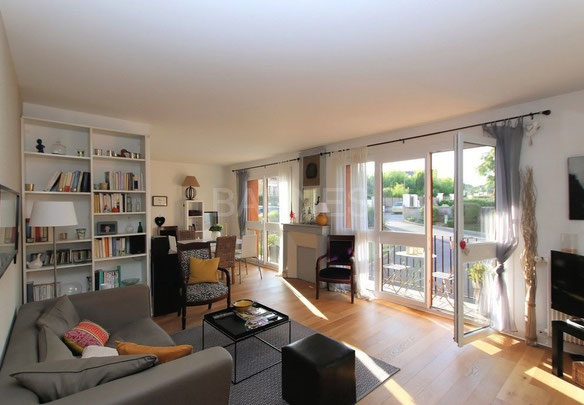 Квартира у Франції, Мезон-Лафіт