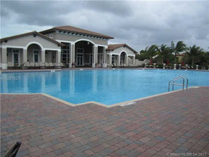 شقق في الولايات المتحدة الأمريكية ، فلوريدا ، كاتلر باي — ابحث عن عقار قيد الإنشاء أو عقار معاد بيعه مباشرة من المطورين والملاك GEOLN.COM. صورة فوتوغرافية 11