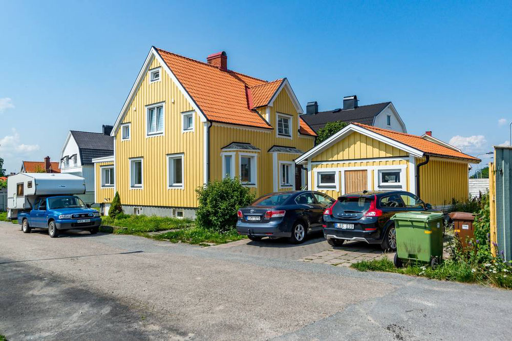 Real estate in Kortevagen 2 — look at the real estate search engine GEOLN.COM. Photo 1