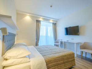 იყიდება 1 ოთახიანი ბინა კორტი იარდ მარიოტ ბათუმში — უძრავი ქონების ყიდვა და მფლო ბელებისგან GEOLN.COM. ფოტო 4