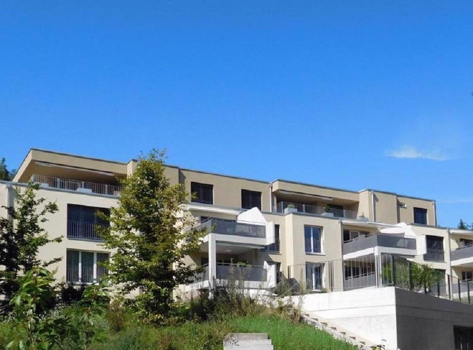 Nieruchomości w Bernstrasse 108 — spójrz na wyszukiwarkę nieruchomości GEOLN.COM. Zdjęcie 1