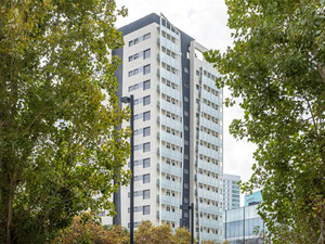 房地产在 Plaza Europa 14 Homes — look at the real estate search engine GEOLN.COM. 照片 2