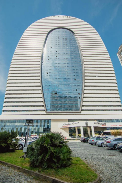 巴统万怡酒店待售一室公寓。 — 来自开发商和业主的房地产搜索引擎 GEOLN.COM. 照片 1