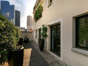 Apartment in France, Courbevoie — Find off-plan property or real estate resale directly from developers and owners GEOLN.COM. Photo 4