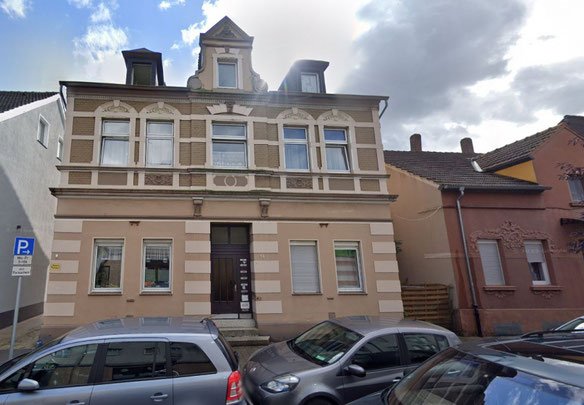 Germany. Herne. Income property with garages.