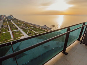 Orbi Beach Tower 的白色 Skarkas — 来自开发商和业主的房地产搜索引擎 GEOLN.COM. 照片 12