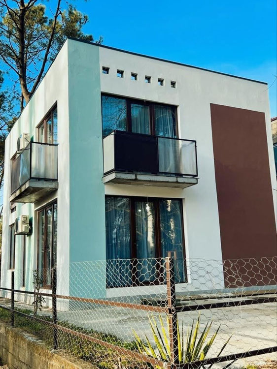 Продається будинок біля моря — Пошуковик нерухомості від забудовників і власників GEOLN.COM. Фото 1