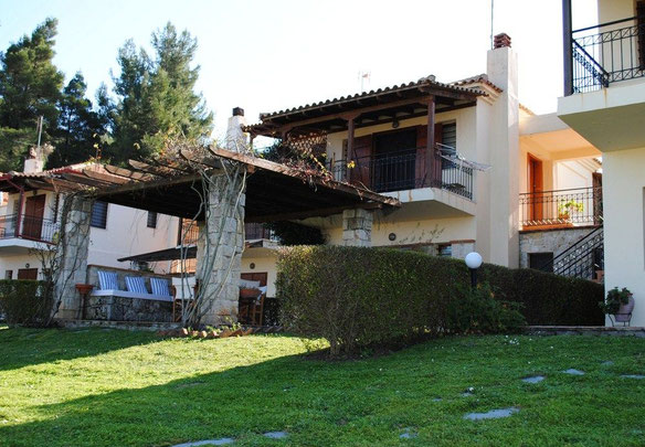 House by the sea in Greece, Kasandria