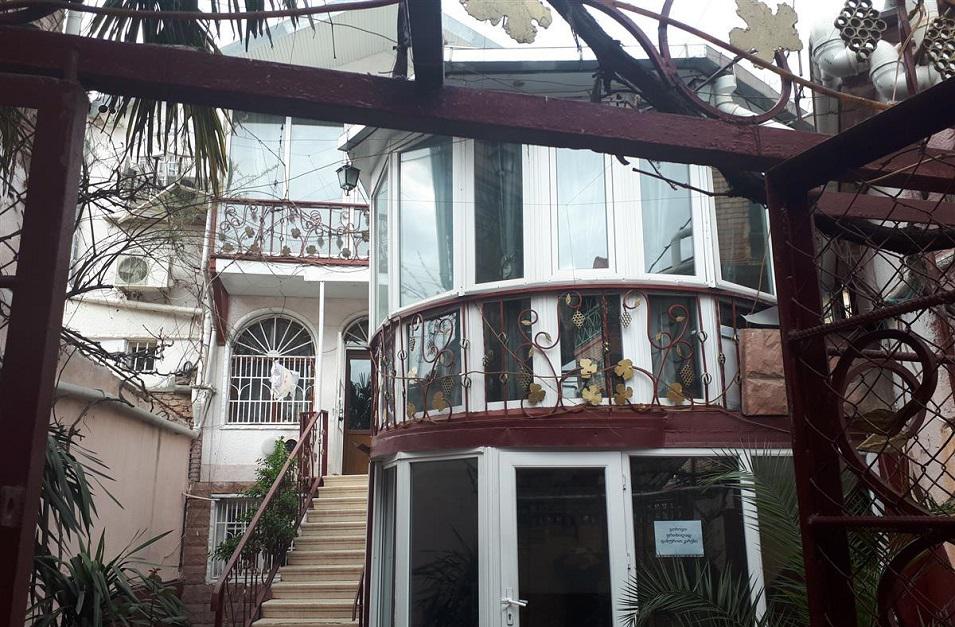 私人住宅在Avlabari。在阿比拉巴里第比利斯买房 — 来自开发商和业主的房地产搜索引擎 GEOLN.COM. 照片 1