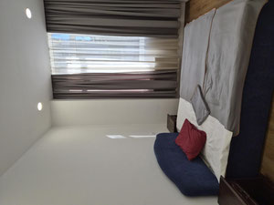 新装修、设施齐全的一居室公寓，配备了新家具和家电。位于一楼。总面积为42平方米。 — 来自开发商和业主的房地产搜索引擎 GEOLN.COM. 照片 4