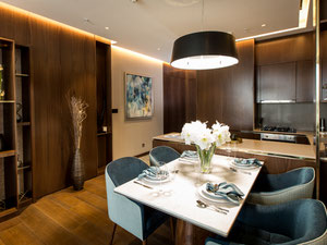 房地产在 Langham Place Luxury Apartments & Hotels — look at the real estate search engine GEOLN.COM. 照片 6