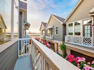 Real estate in Naomi Courts — look at the real estate search engine GEOLN.COM. Photo 4