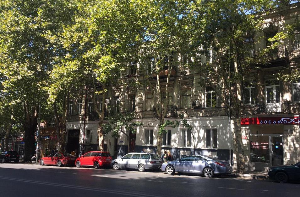 3 Zimmerwohnung in Chugureti. Kaufen Sie eine Wohnung in Tiflis, Chugureti — Immobilien-Suchservice von Bauträgern und Eigentümern GEOLN.COM. Foto 1