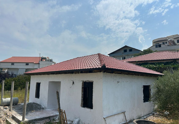 Yüksek Yatırım Potansiyeline Sahip Tamamlanmamış Ev Arnavutluk'un Durres kentinde