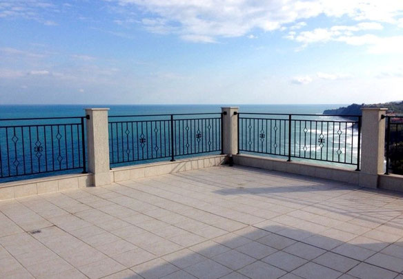 ბინა ზღვის პირას ბულგარეთში, ბიალაში