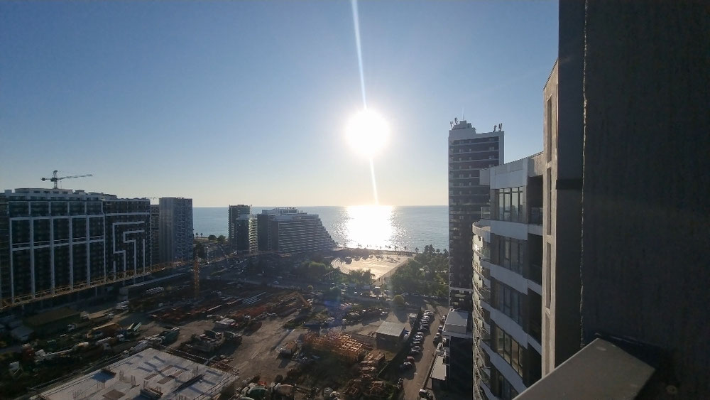 На продажу квартира с видом на море в Батуми — Поисковик недвижимости от застройщиков и собственников GEOLN.COM. Фото 1