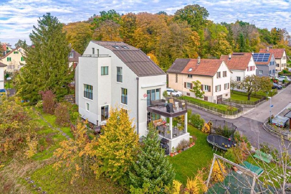 Nieruchomości w Steineggstrasse — spójrz na wyszukiwarkę nieruchomości GEOLN.COM. Zdjęcie 1