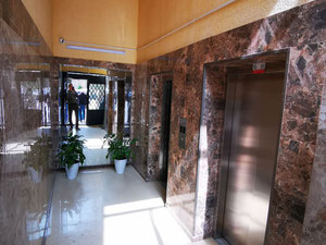 公寓位于巴统市中心，享有大海和山脉全景 — 来自开发商和业主的房地产搜索引擎 GEOLN.COM. 照片 6