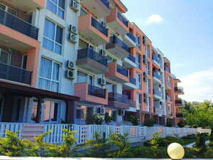 Apartment by the sea in Bulgaria, Byala — Find off-plan property or real estate resale directly from developers and owners GEOLN.COM. Photo 9