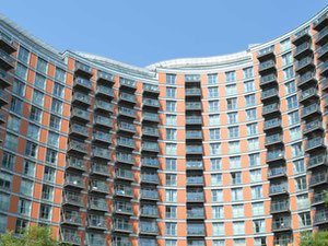 Real estate in New Providence Wharf — look at the real estate search engine GEOLN.COM. Photo 3