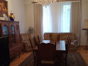 דירת 5 חדרים על ורה. קנו דירה בטביליסי, ורה — חיפוש נדל"ן מפרטי ומקבלן GEOLN.COM. תמונה 2