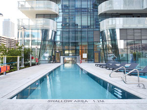 房地产在 One Bloor — look at the real estate search engine GEOLN.COM. 照片 4