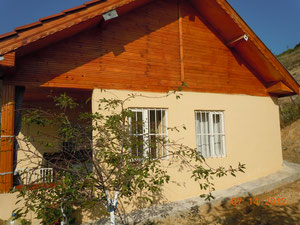 FOR SALE HOUSE AND LAND — Find off-plan property or real estate resale directly from developers and owners GEOLN.COM. Photo 5