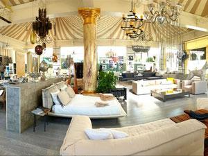 Gewerbefläche in Puerto Banus, Spanien — Immobilien-Suchservice von Bauträgern und Eigentümern GEOLN.COM. Foto 2