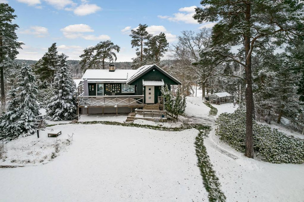 Нерухомість в Doktorsvagen 41 — дивіться на пошуковику нерухомості GEOLN.COM. Фото 1