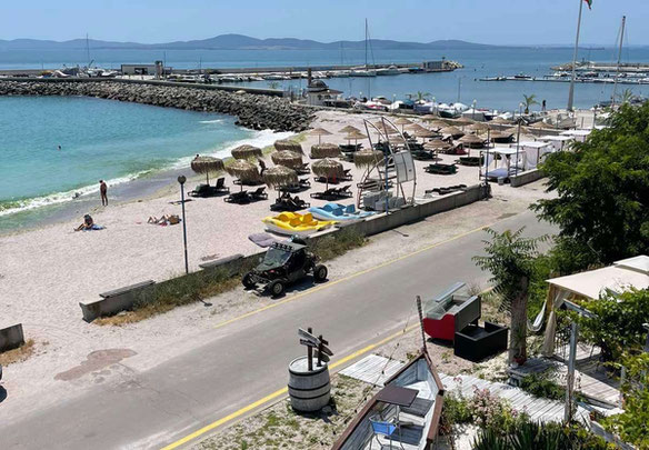 3-stöckiges Haus in der ersten Reihe