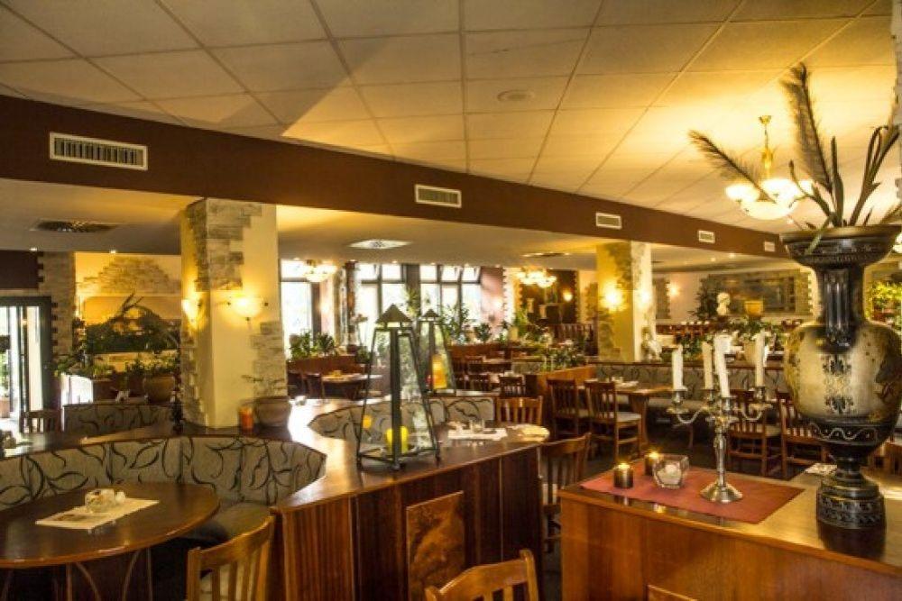 Ресторан (кафе) у Німеччині, Дрезден — Пошуковик нерухомості від забудовників і власників GEOLN.COM. Фото 1