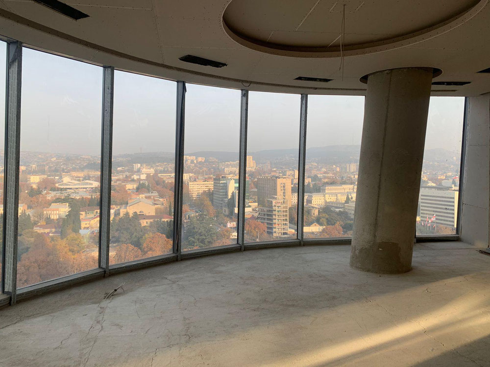 Продається 3-кімнатна квартира на Сабурталосі — Пошуковик нерухомості від забудовників і власників GEOLN.COM. Фото 1