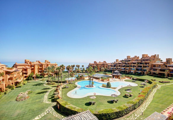 Penthouse 4 bedrooms 426 m² in the New Golden Mile, Spain