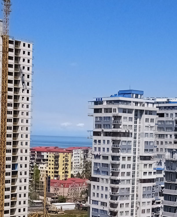 巴统出售公寓 — 来自开发商和业主的房地产搜索引擎 GEOLN.COM. 照片 1