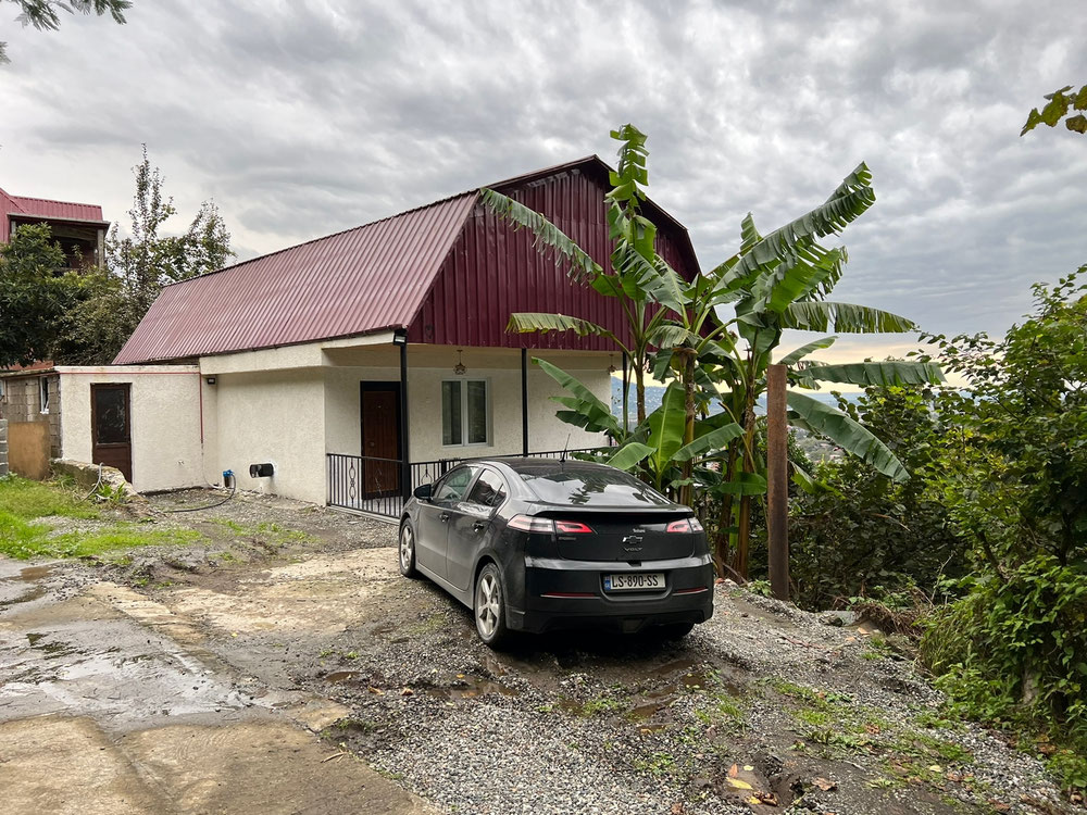 巴统的房子 — 来自开发商和业主的房地产搜索引擎 GEOLN.COM. 照片 1