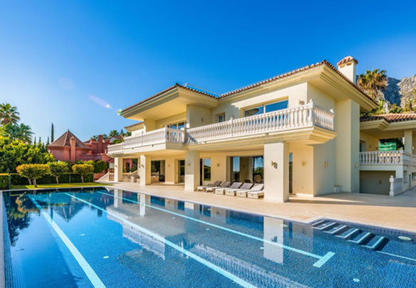 Villa 7 bedrooms 1820 m² in Sierra Blanca, Spain