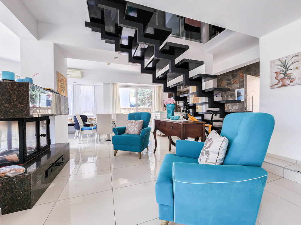 Villa mit Meerblick — Immobilien-Suchservice von Bauträgern und Eigentümern GEOLN.COM. Foto 1