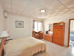 Villa by the sea in Spain, Valencia, San Miguel — Find off-plan property or real estate resale directly from developers and owners GEOLN.COM. Photo 7