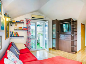 მონტენეგრო. სტუდია 100 მეტრში ზღვისგან, ტივატში. — უძრავი ქონების ყიდვა და მფლო ბელებისგან GEOLN.COM. ფოტო 9