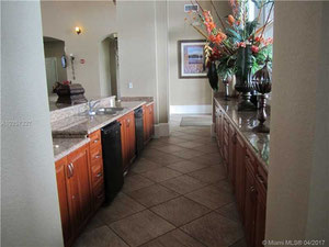 شقق في الولايات المتحدة الأمريكية ، فلوريدا ، كاتلر باي — ابحث عن عقار قيد الإنشاء أو عقار معاد بيعه مباشرة من المطورين والملاك GEOLN.COM. صورة فوتوغرافية 7